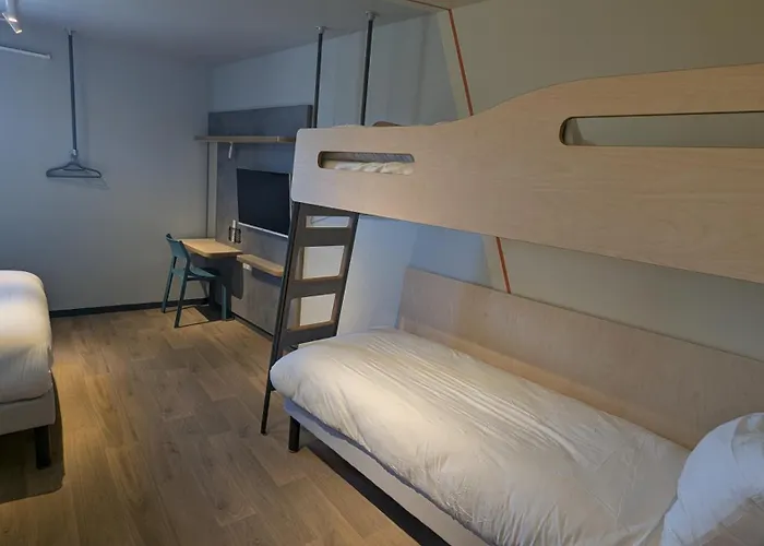 Hotel The Originals Access, Le Beaulieu, La Rochelle Est