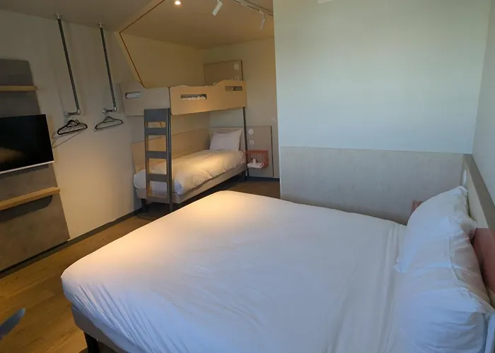 Hotel The Originals Access, Le Beaulieu, La Rochelle Est 2*