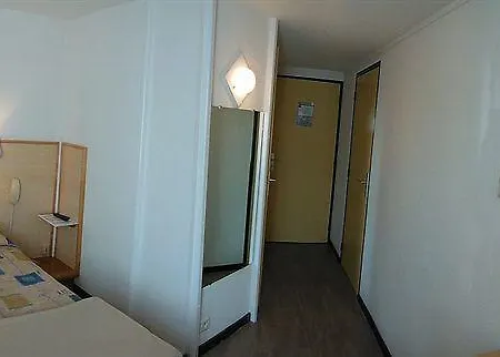 Hotel Ibis Budget La Rochelle 2*