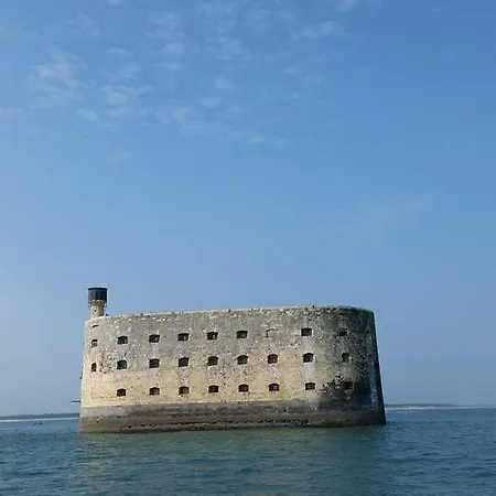Ibis Budget La Rochelle 2*