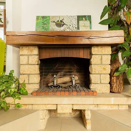 Отель Ibis Budget La Rochelle Пюильборо