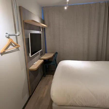 Ibis Budget La Rochelle 2* 퓔보로