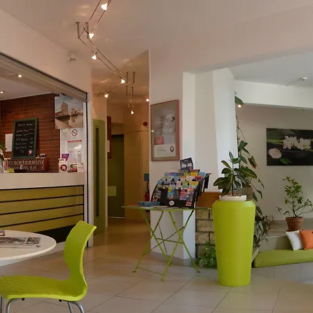 Hotel Ibis Budget La Rochelle 2*