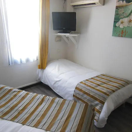 Hotel Ibis Budget La Rochelle 2*