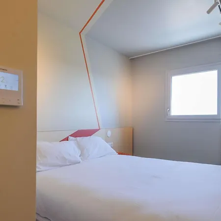 酒店 Ibis Budget La Rochelle 普伊尔波勒奥