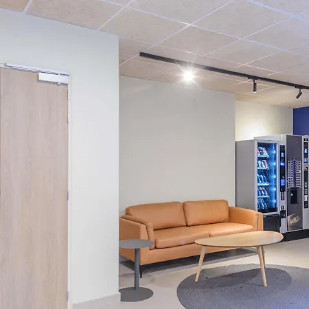 Ibis Budget La Rochelle 호텔 2*