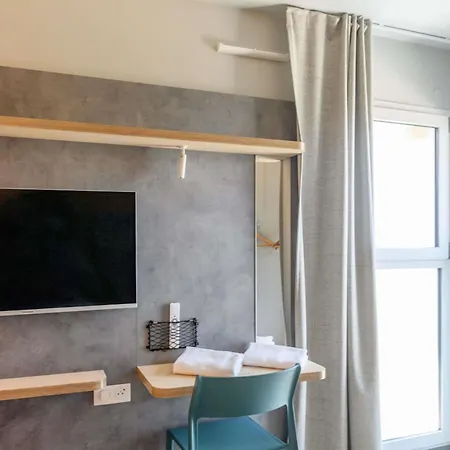 Ibis Budget La Rochelle Отель 2*