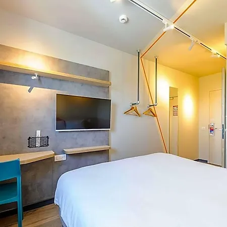 Hotel Ibis Budget La Rochelle 2*