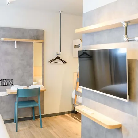 Ibis Budget La Rochelle 酒店 2*
