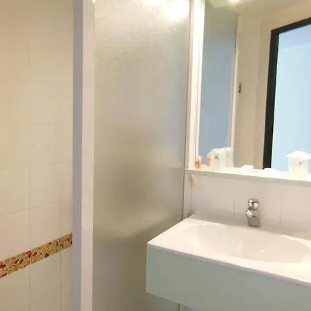 Hotel Ibis Budget La Rochelle 2*