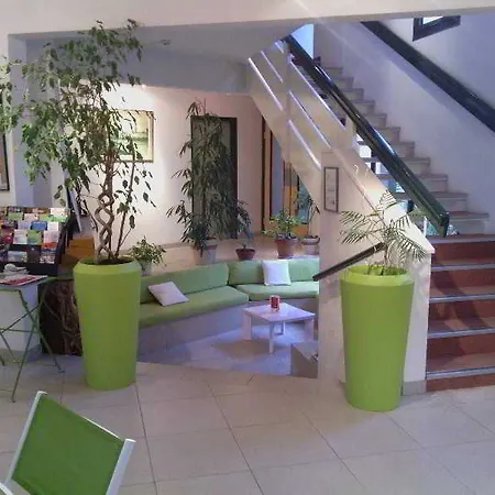 Ibis Budget La Rochelle Hotel 2*
