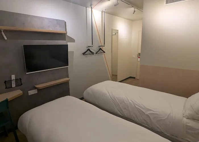 Hotel Ibis Budget La Rochelle 2*