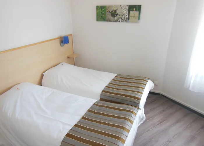 Hotel Ibis Budget La Rochelle 2*