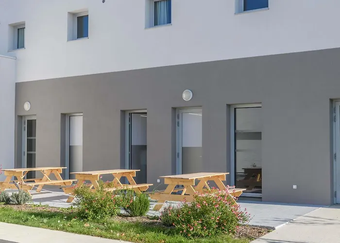 Ibis Budget La Rochelle 2*